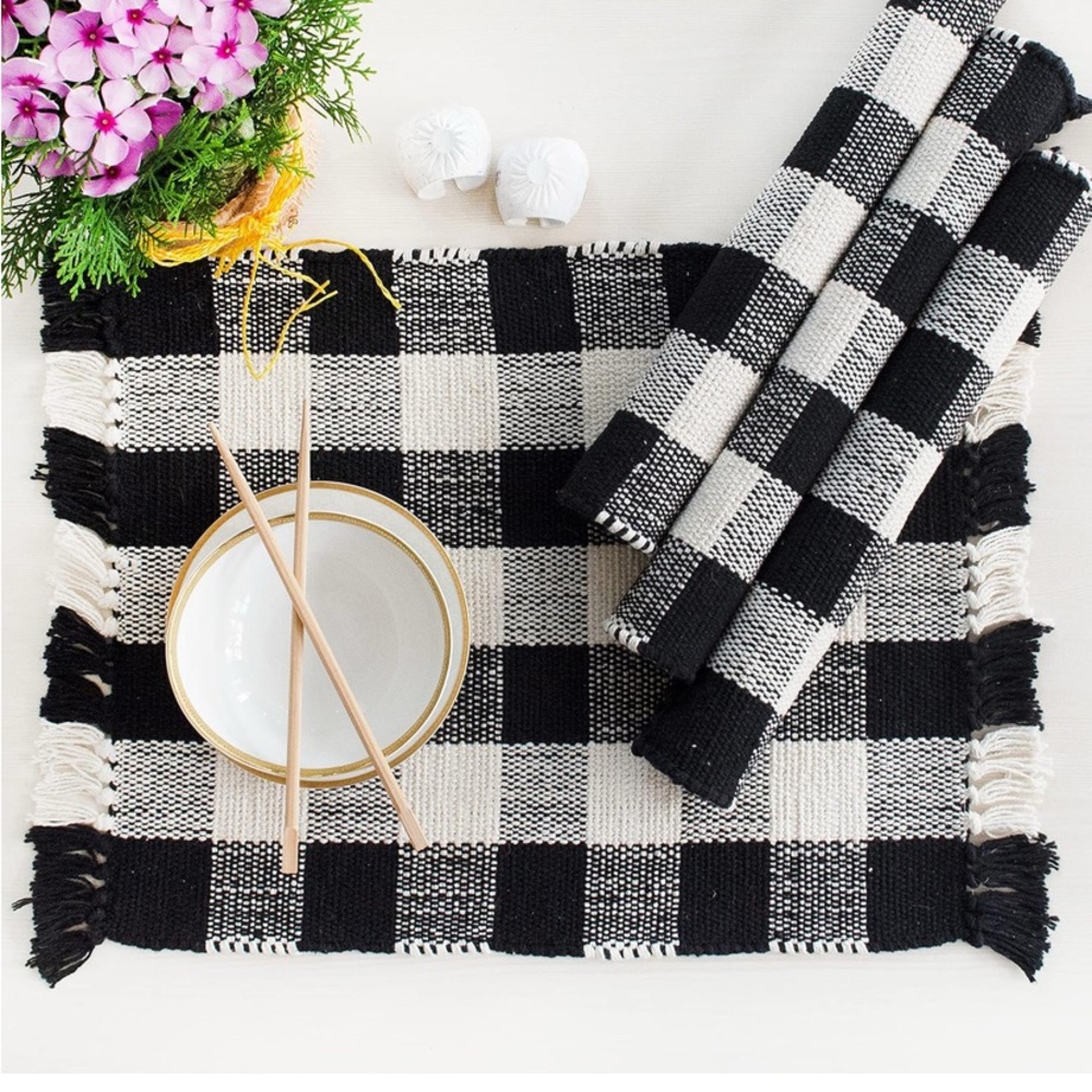 BRAND NEW- 2 Gingham Farmhouse Placemats